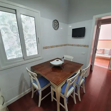 House Апартаменты *